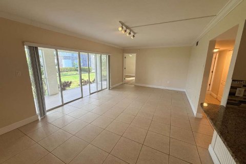 Villa ou maison à louer à Punta Gorda, Floride: 2 chambres, 90.3 m2 № 2401116 - photo 4