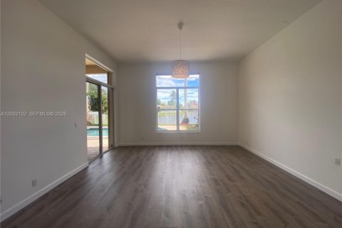 Снять в аренду виллу или дом в Уэстон, Флорида 4 спальни, 281.22м2, № 2066699 - фото 19