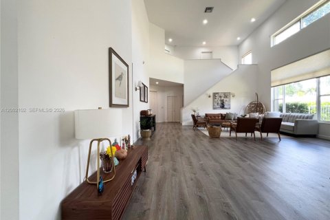 Снять в аренду виллу или дом в Уэстон, Флорида 4 спальни, 281.22м2, № 2066699 - фото 11