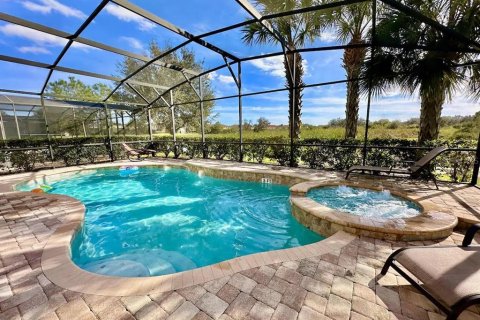 House in Davenport, Florida 6 bedrooms, 337.14 sq.m. № 2236284 - photo 6