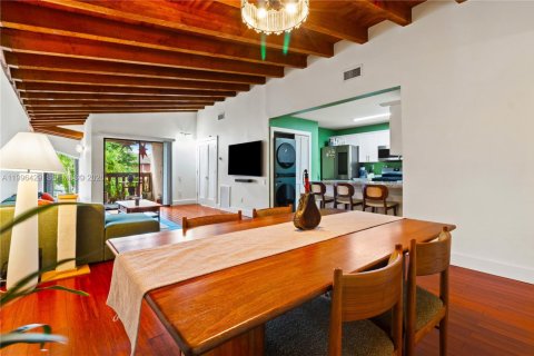 Купить таунхаус в Майами, Флорида 3 спальни, 143.07м2, № 2060406 - фото 10