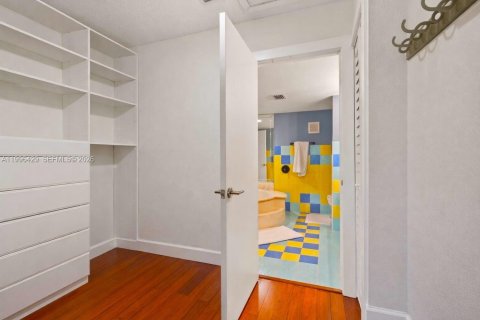 Купить таунхаус в Майами, Флорида 3 спальни, 143.07м2, № 2060406 - фото 14