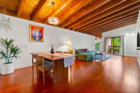 Купить таунхаус в Майами, Флорида 3 спальни, 143.07м2, № 2060406 - фото 1