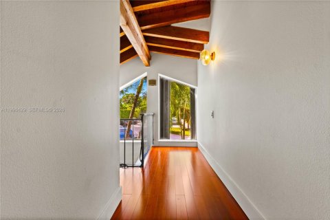 Купить таунхаус в Майами, Флорида 3 спальни, 143.07м2, № 2060406 - фото 11