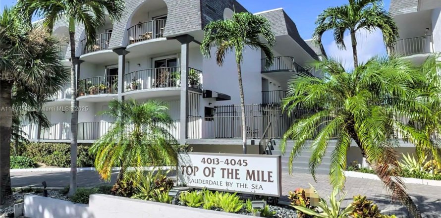 Кондоминиум с 1 спальней в Лодердейл-бай-те-Си, Флорида № 1959643