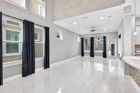 Villa ou maison à vendre à Fish Hawk, Floride: 4 chambres, 221.11 m2 № 2198016 - photo 8