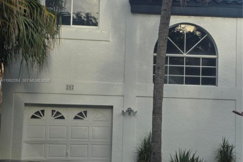 Villa ou maison à vendre à Miami, Floride: 4 chambres, 134.62 m2 № 2080516 - photo 21