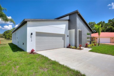 Villa ou maison à louer à Haines City, Floride: 4 chambres, 166.3 m2 № 2431064 - photo 5