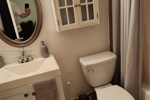 Touwnhouse à louer à Miami, Floride: 2 chambres, 102.19 m2 № 1965966 - photo 18