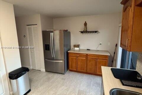 Touwnhouse à louer à Miami, Floride: 2 chambres, 102.19 m2 № 1965966 - photo 4