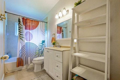 Casa en venta en Orlando, Florida, 3 dormitorios, 125.79 m2 № 2235716 - foto 13