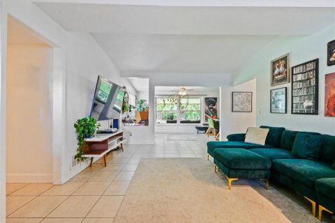 Casa en venta en Orlando, Florida, 3 dormitorios, 125.79 m2 № 2235716 - foto 3