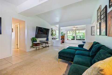 Casa en venta en Orlando, Florida, 3 dormitorios, 125.79 m2 № 2235716 - foto 4