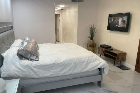 Copropriété à louer à Sunny Isles Beach, Floride: 3 chambres, 205.69 m2 № 1935252 - photo 15