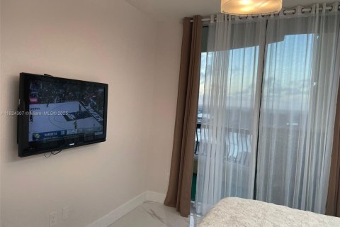 Copropriété à louer à Sunny Isles Beach, Floride: 3 chambres, 205.69 m2 № 1935252 - photo 25