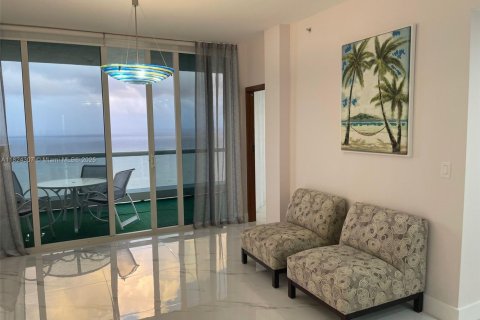 Copropriété à louer à Sunny Isles Beach, Floride: 3 chambres, 205.69 m2 № 1935252 - photo 12