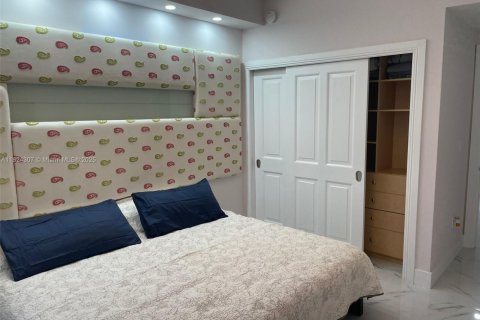 Copropriété à louer à Sunny Isles Beach, Floride: 3 chambres, 205.69 m2 № 1935252 - photo 26