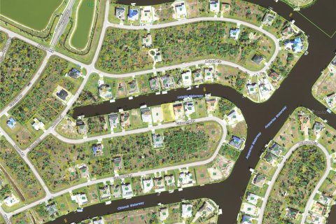 Terreno en venta en Port Charlotte, Florida № 1832639 - foto 1