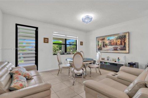 Villa ou maison à vendre à Homestead, Floride: 4 chambres, 206.99 m2 № 2191908 - photo 6