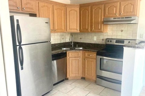 Condo in Orlando, Florida, 1 bedroom  № 1908890 - photo 3