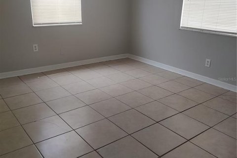 Casa en alquiler en Saint Petersburg, Florida, 4 dormitorios, 113.34 m2 № 1805146 - foto 4