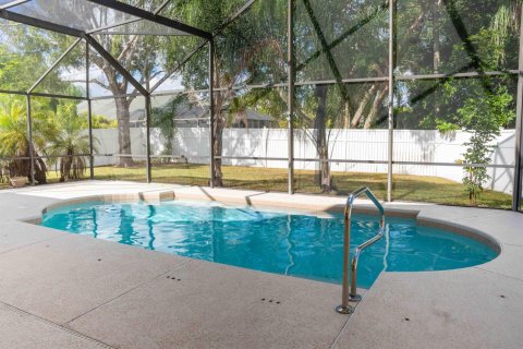 House in Port St. Lucie, Florida 3 bedrooms, 174.84 sq.m. № 2146882 - photo 16
