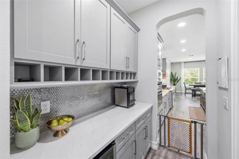 Villa ou maison à vendre à Wesley Chapel, Floride: 5 chambres, 421.31 m2 № 2167580 - photo 17