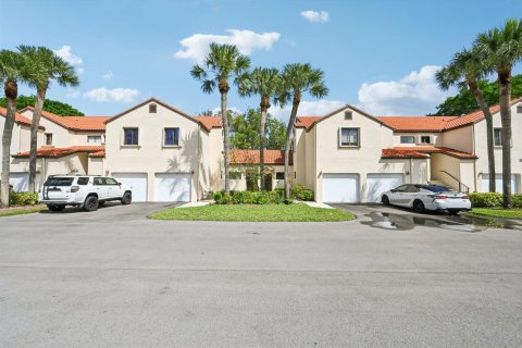 Condo in Boynton Beach, Florida, 2 bedrooms № 2250261 - photo 4