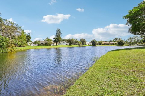 Condo in Boynton Beach, Florida, 2 bedrooms № 2250261 - photo 28