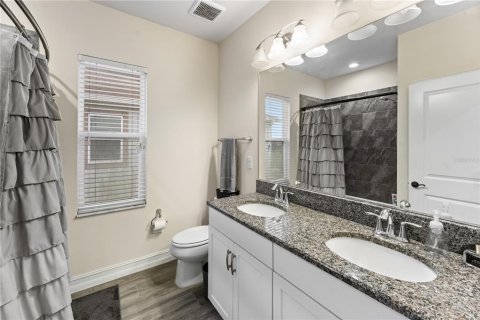 Villa ou maison à vendre à Wesley Chapel, Floride: 4 chambres, 238.85 m2 № 2287300 - photo 28