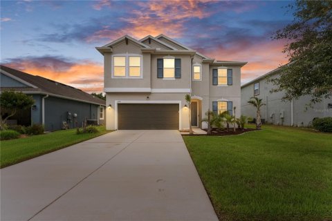 House in Wesley Chapel, Florida 4 bedrooms, 238.85 sq.m. № 2287300