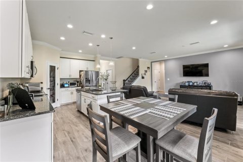 Villa ou maison à vendre à Wesley Chapel, Floride: 4 chambres, 238.85 m2 № 2287300 - photo 7