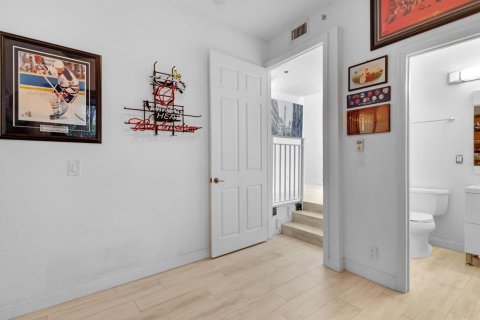 Touwnhouse à vendre à Fort Lauderdale, Floride: 3 chambres, 163.69 m2 № 2191830 - photo 16