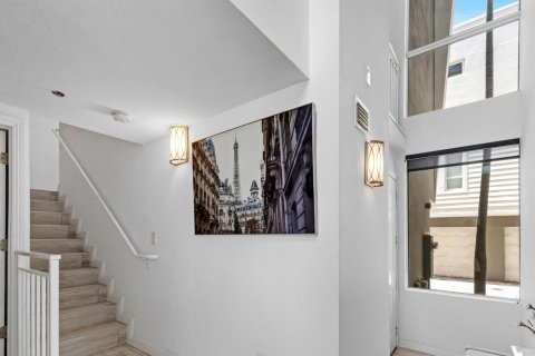 Touwnhouse à vendre à Fort Lauderdale, Floride: 3 chambres, 163.69 m2 № 2191830 - photo 11
