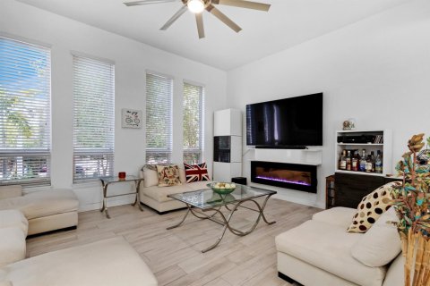 Touwnhouse à vendre à Fort Lauderdale, Floride: 3 chambres, 163.69 m2 № 2191830 - photo 7