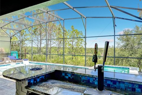 House in Winter Garden, Florida 4 bedrooms, 376.9 sq.m. № 2150327 - photo 7