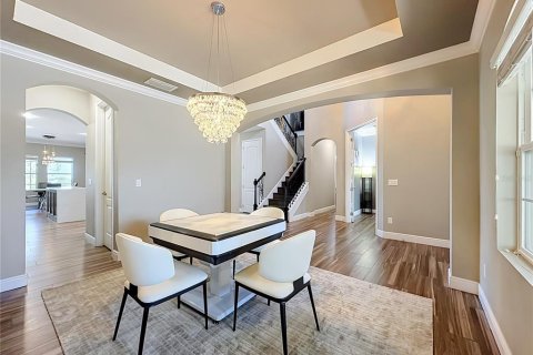 House in Winter Garden, Florida 4 bedrooms, 376.9 sq.m. № 2150327 - photo 8