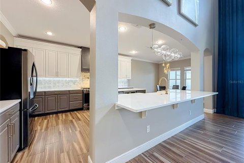 House in Winter Garden, Florida 4 bedrooms, 376.9 sq.m. № 2150327 - photo 14
