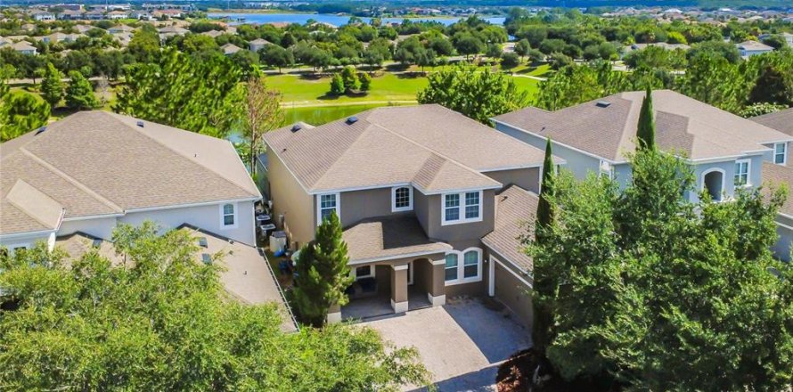 House in Winter Garden, Florida 4 bedrooms, 376.9 sq.m. № 2150327