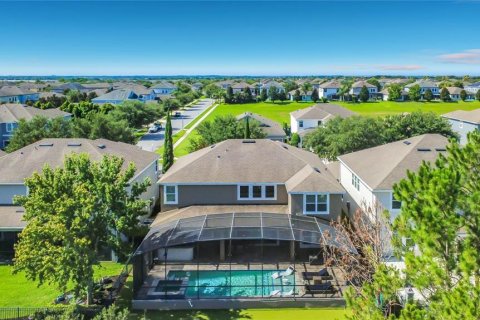 House in Winter Garden, Florida 4 bedrooms, 376.9 sq.m. № 2150327 - photo 5