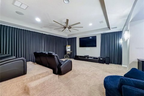 House in Winter Garden, Florida 4 bedrooms, 376.9 sq.m. № 2150327 - photo 23