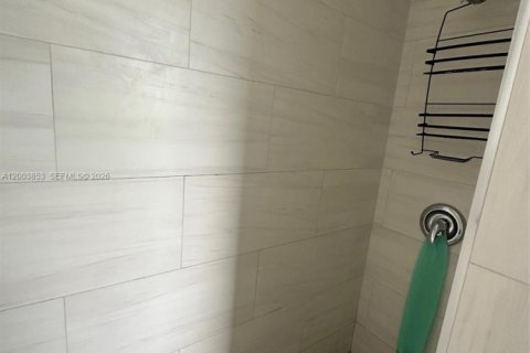 Apartment in Lake Worth, Florida 1 bedroom, 55.74 sq.m. № 2069345 - photo 7