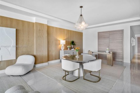 Condominio en venta en Coral Gables, Florida, 4 dormitorios, 280.56 m2 № 2002678 - foto 5