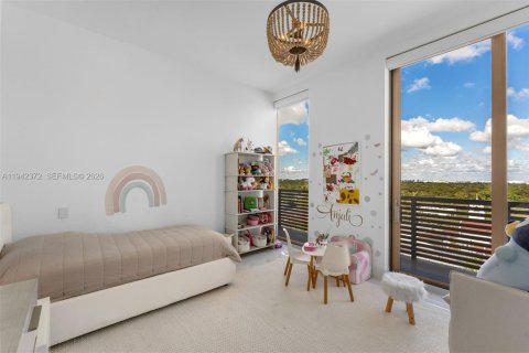 Condominio en venta en Coral Gables, Florida, 4 dormitorios, 280.56 m2 № 2002678 - foto 9