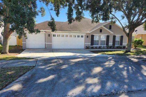 Villa ou maison à Clermont, Floride 4 chambres, 202.43 m2 № 2429080
