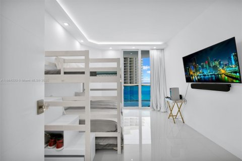 Снять в аренду кондоминиум в Санни-Айлс-Бич, Флорида 3 спальни, 187.66м2, № 1958008 - фото 26