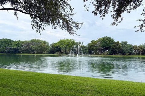 Villa ou maison à louer à Boca Raton, Floride: 3 chambres, 146.51 m2 № 1927180 - photo 2