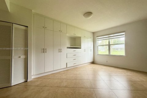 Villa ou maison à louer à Boca Raton, Floride: 3 chambres, 146.51 m2 № 1927180 - photo 13