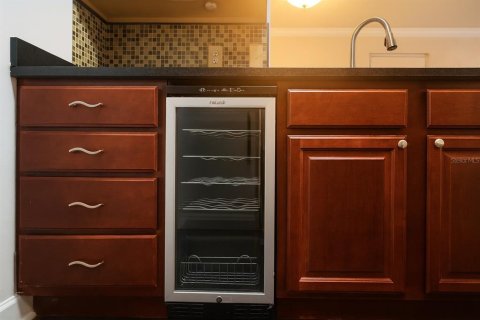 Condo in Orlando, Florida, 3 bedrooms  № 2105378 - photo 9