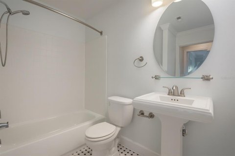 Condo in Orlando, Florida, 3 bedrooms  № 2105378 - photo 19